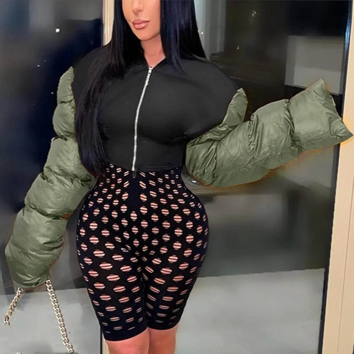 DASAYO Women's Puffy Long Sleeve Zip Cropped Puffer Jacket Color Block Quilted Puffy Down Coat Slouchy Winter Outwear Trendy